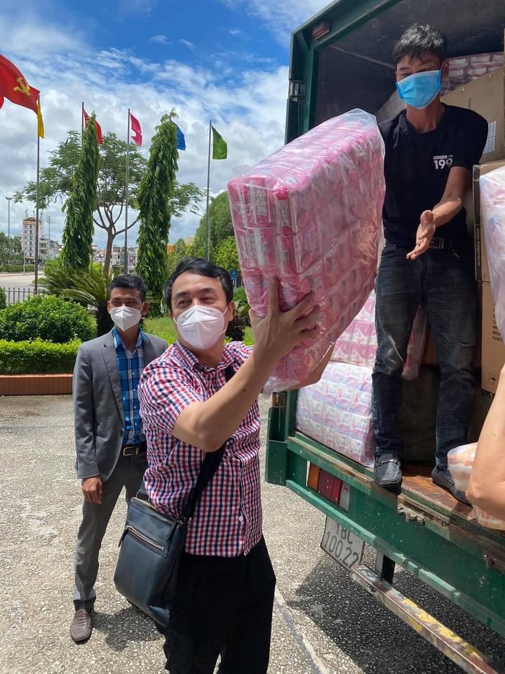 Chỉ dựng xây đời là khó khăn thôi!