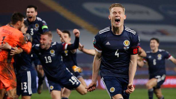 20 giờ ngày 14-6, Scotland - CH Séc: Khó phân cao thấp