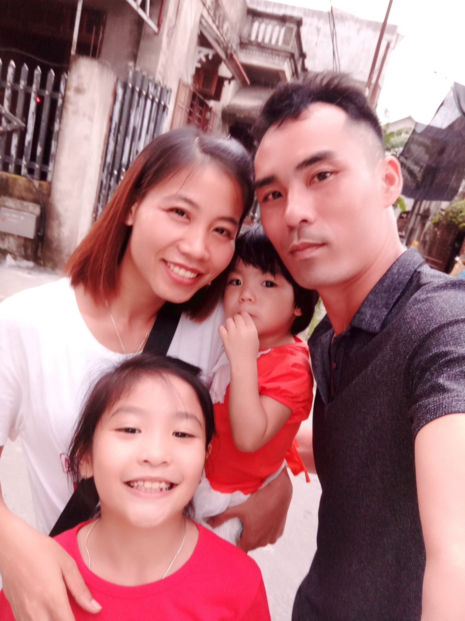 Cả nhà cùng làm 