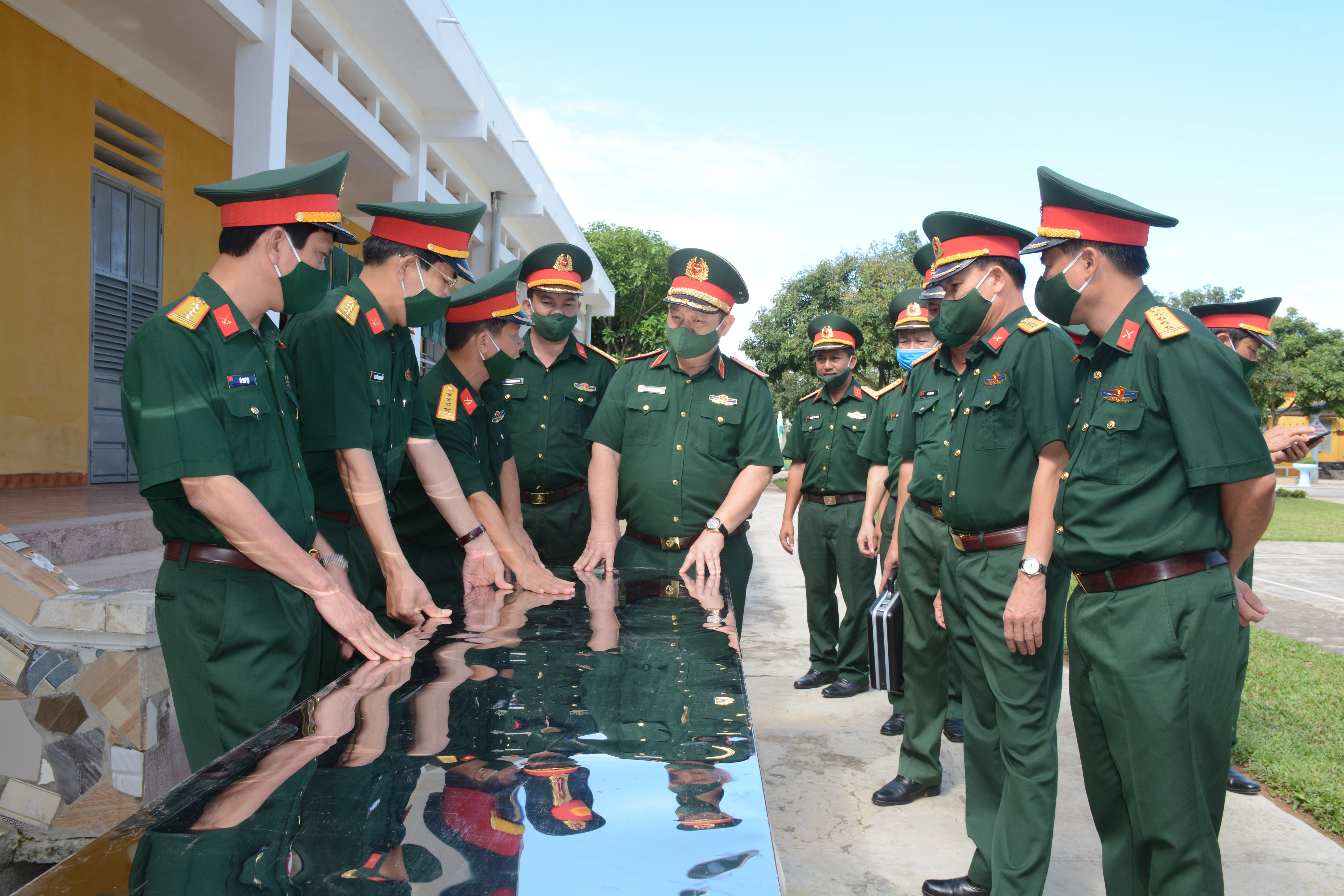 Kiểm tra công tác chuẩn bị tham gia Hội thi “Doanh trại chính quy, xanh, sạch, đẹp” toàn quân năm 2021