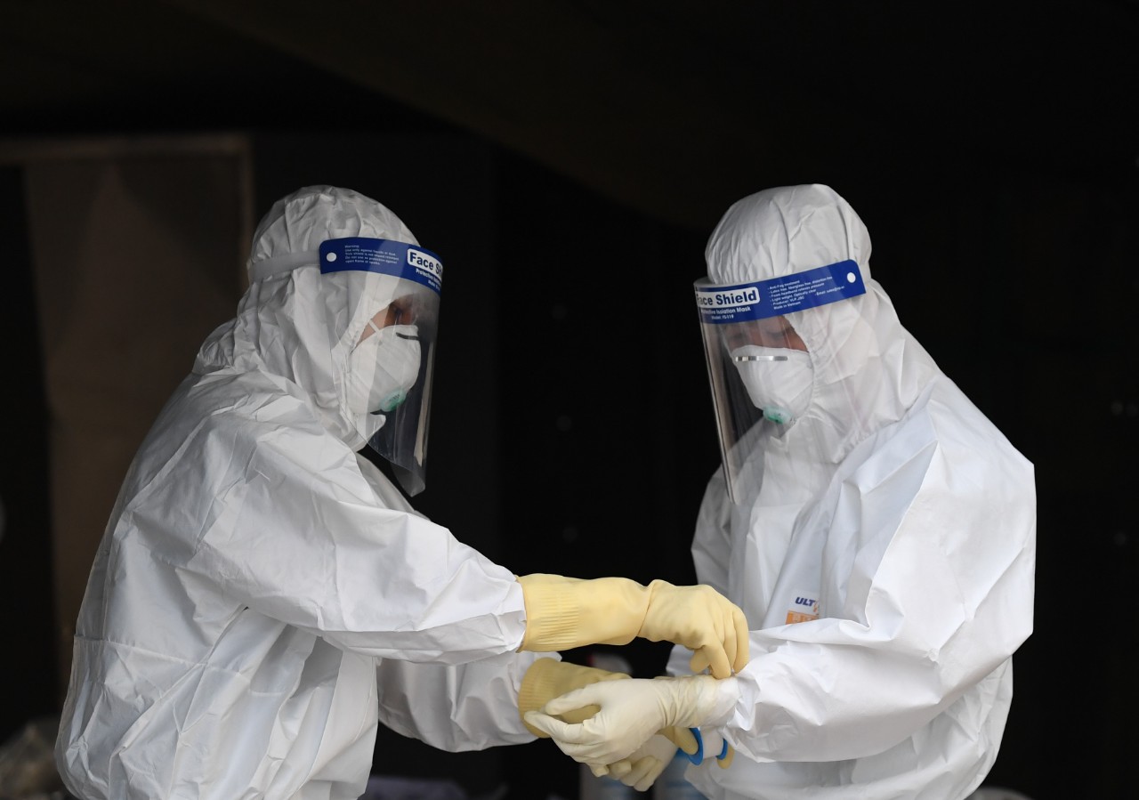 Đêm trắng của các chiến sĩ áo trắng