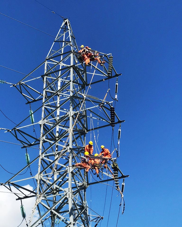 Điện lực Điện Biên: Đảm bảo an toàn hành lang lưới điện