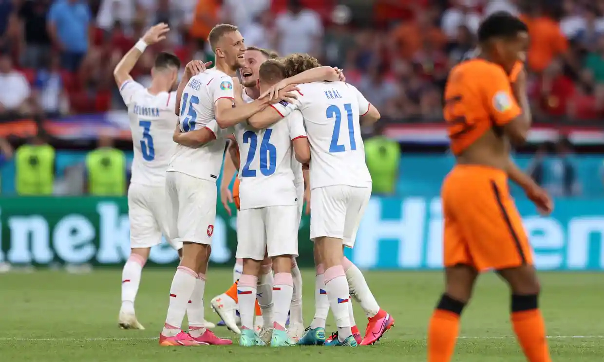 Sai lầm của Matthijs de Ligt khiến ĐT Hà Lan dừng bước ở Euro 2020