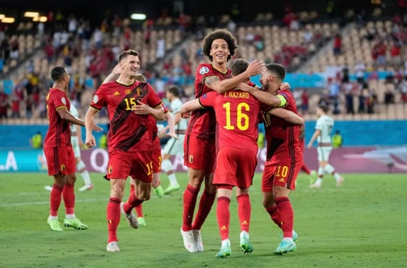 Những pha bóng đẹp trận Bỉ - Bồ Đào Nha