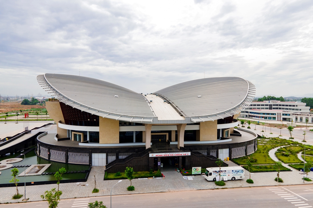 Nhà thi đấu thể thao tỉnh Bắc Giang đã trở thành Bệnh viện dã chiến số 2 với 620 giường bệnh.