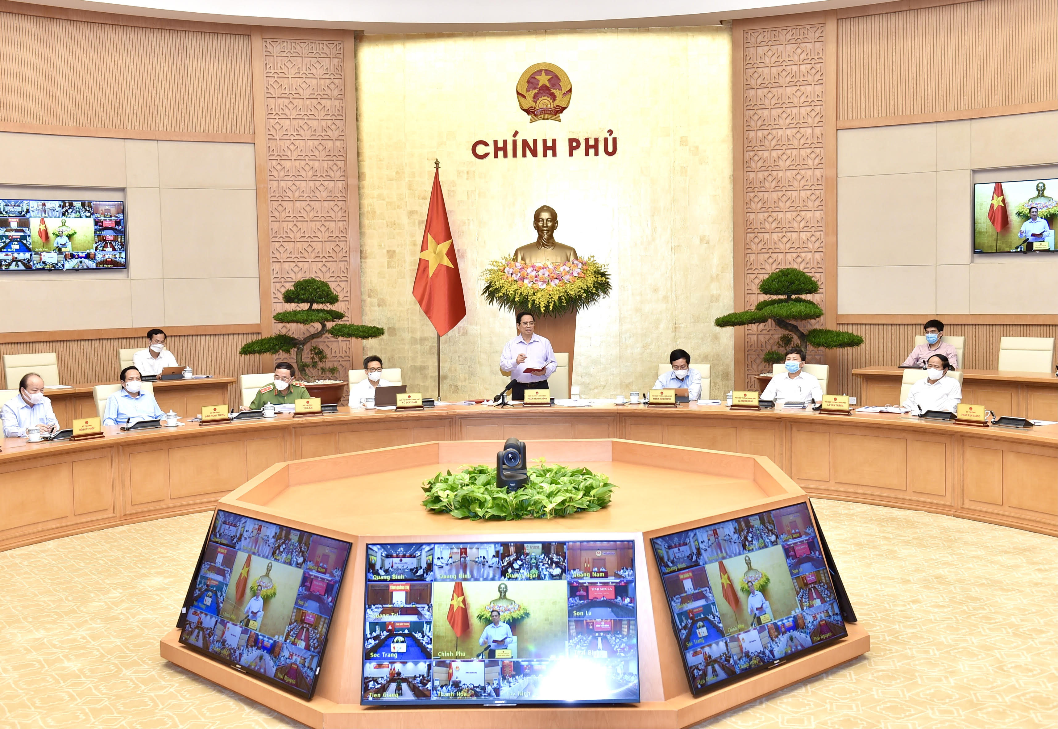 Thủ tướng Phạm Minh Chính chủ trì Hội nghị trực tuyến Chính phủ với các địa phương