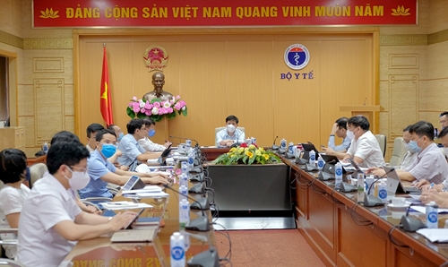 Bộ Y tế huy động khoảng 10.000 cán bộ, nhân viên y tế tham gia chống dịch tại TP Hồ Chí Minh