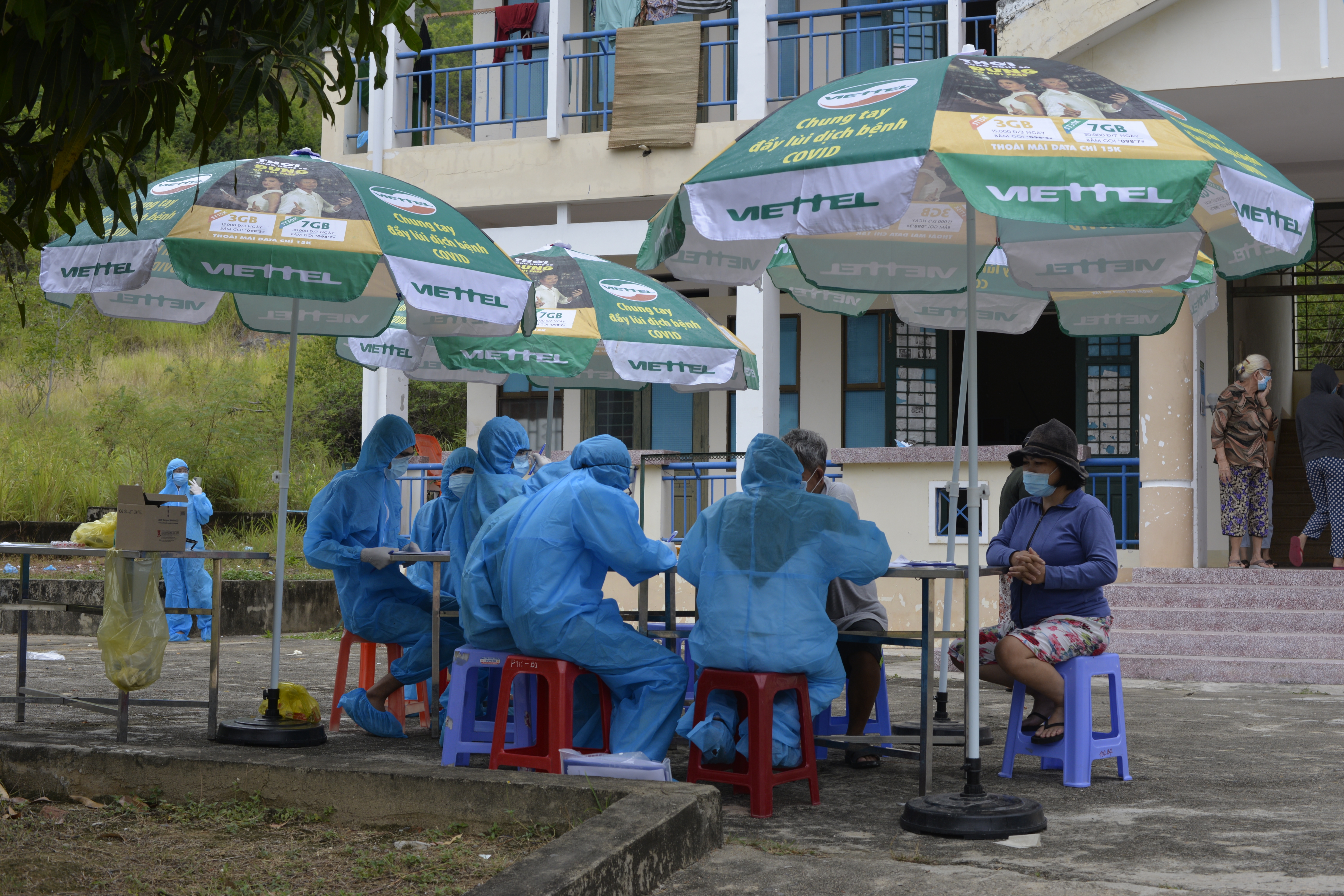 Khánh Hòa triển khai các giải pháp cấp bách về phòng, chống dịch Covid-19 