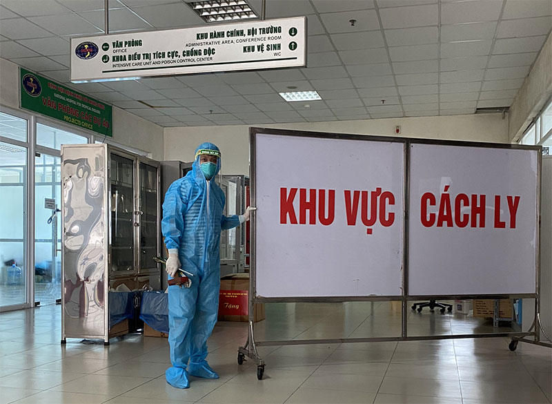 Hoãn đám cưới để đi chống dịch