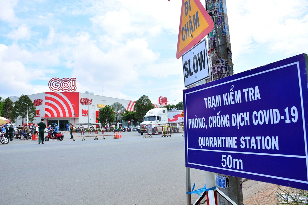 TP Hồ Chí Minh đã kích hoạt 12 chốt, trạm kiểm soát phòng chống dịch tại các cửa ngõ ra vào thành phố từ 0 giờ ngày 9-7.