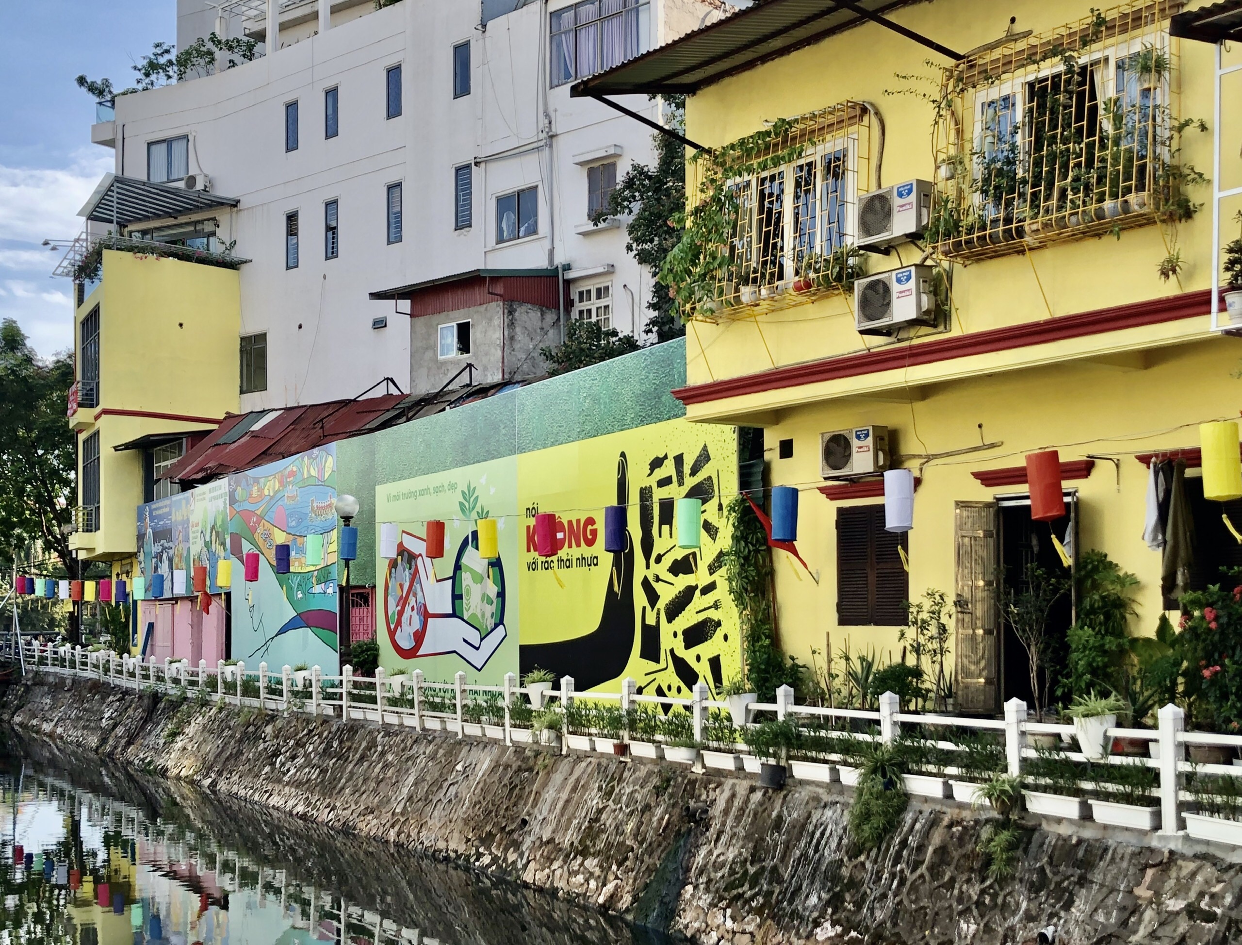 Góp sức cải tạo môi trường, cảnh quan khu dân cư
