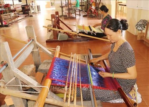 Bảo tồn, phát triển nghề truyền thống