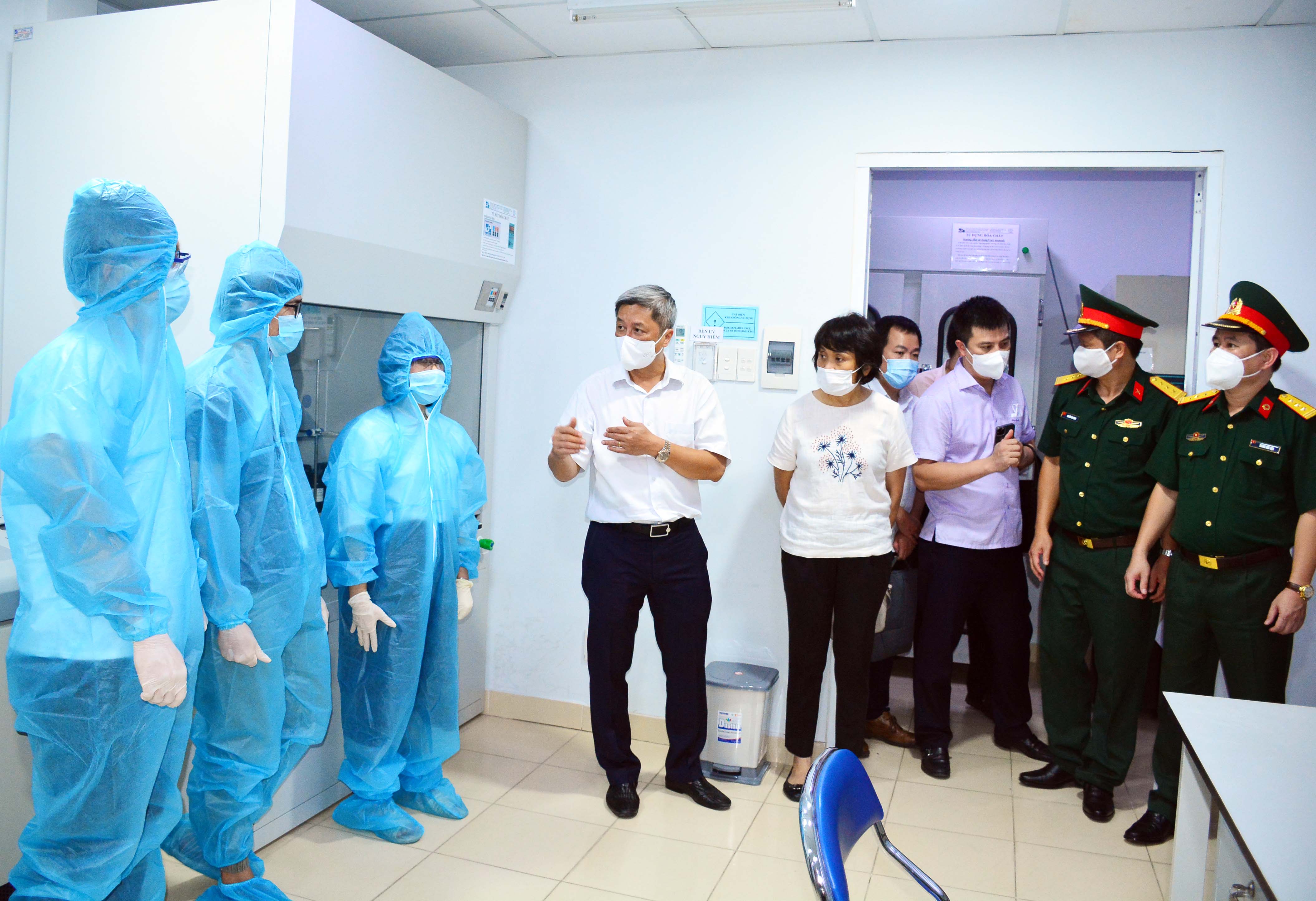 Đoàn công tác Bộ Y tế thăm, làm việc với Chi nhánh phía Nam Trung tâm Nhiệt đới Việt – Nga