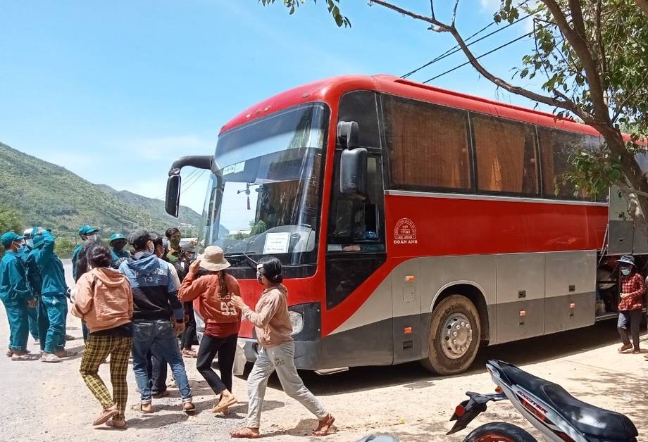 Nghĩa tình cá-nước