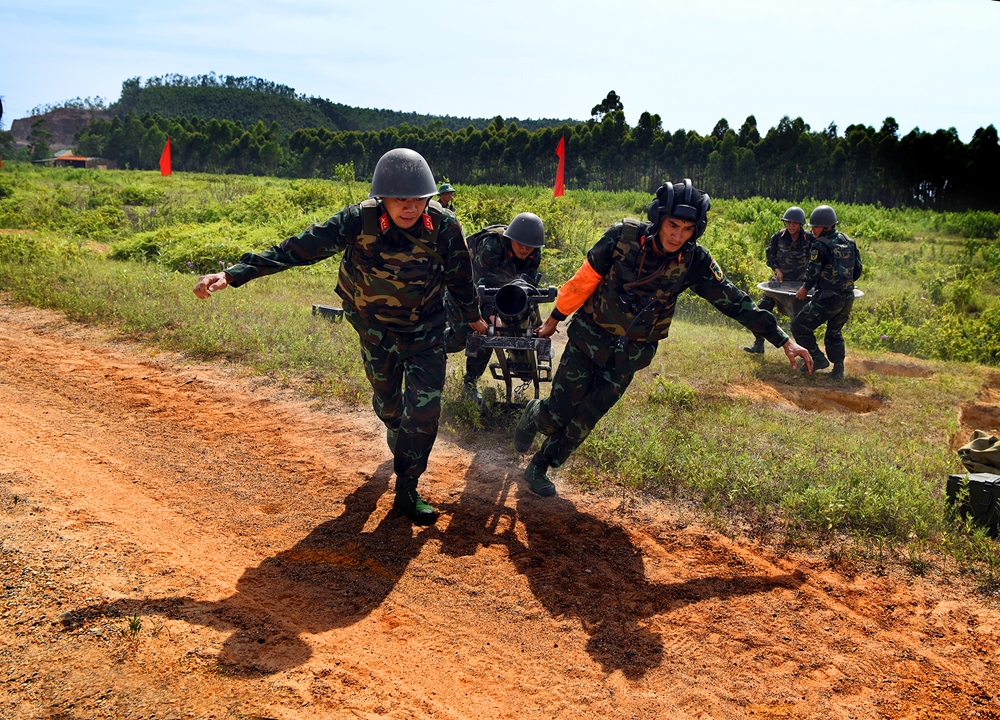 Với sự chuẩn bị kỹ lưỡng, khoa học sau hơn 3 tháng luyện tập đội tuyển Pháo binh luyện tập với cường độ từ thấp, đến cao, từ đơn giản đến phức tạp...
