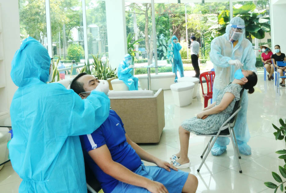 Thành phố Hồ Chí Minh nỗ lực xét nghiệm, truy vết phát hiện F0