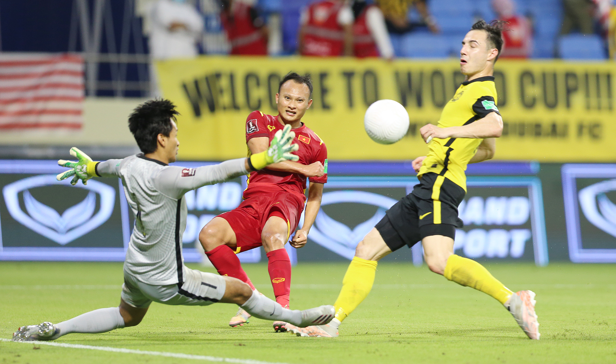 Háo hức chờ đón ngày hội trên sân nhà