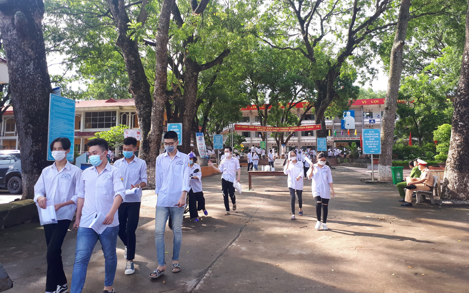 Mọi tình huống chấm thi phát sinh đều được thảo luận