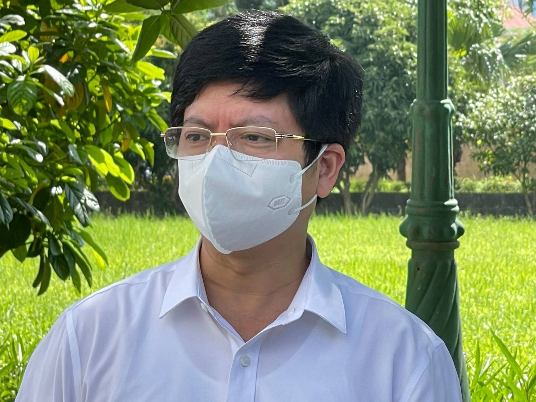 Người dân không nên mua và tích trữ máy thở, khí oxy 