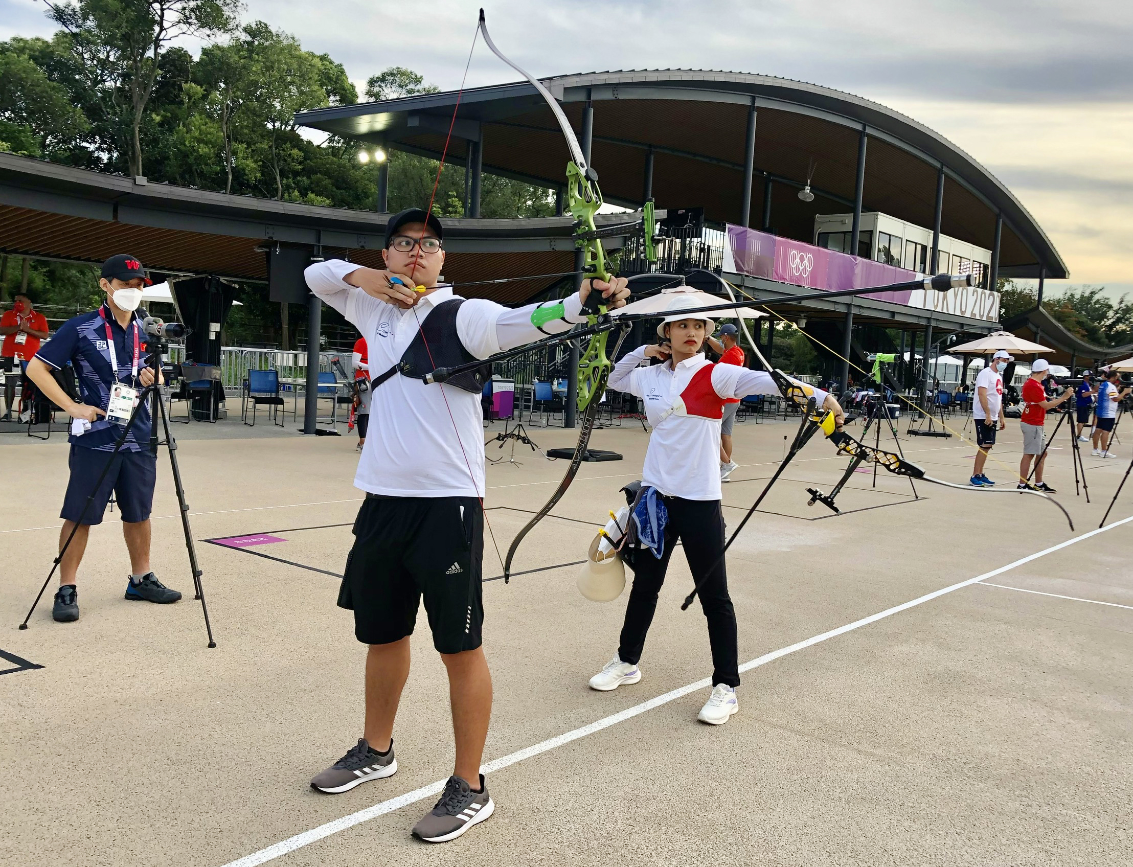 Hào hứng tập luyện, khắc phục khó khăn