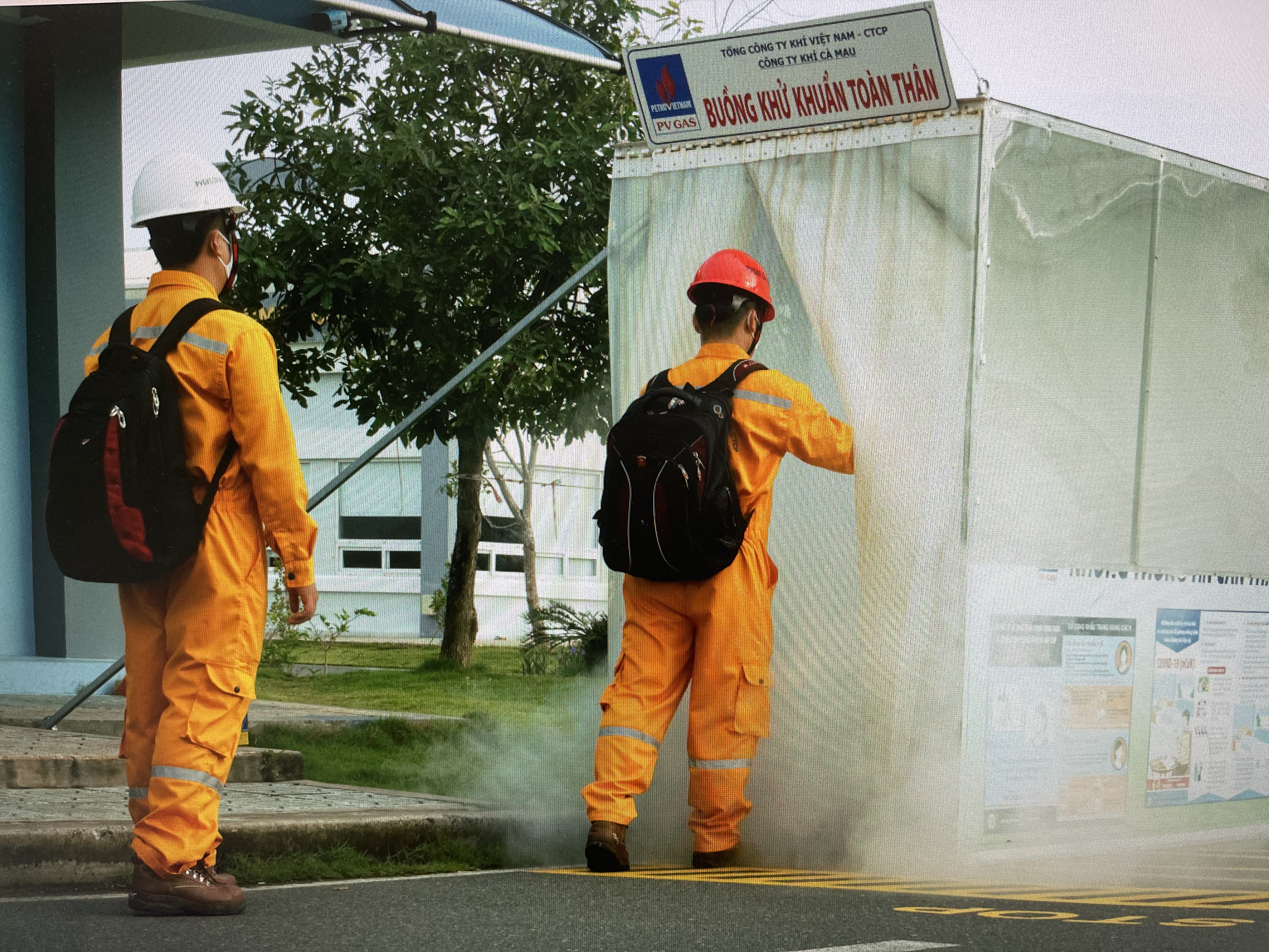 Khí Cà Mau chống dịch triệt để, sản xuất an toàn