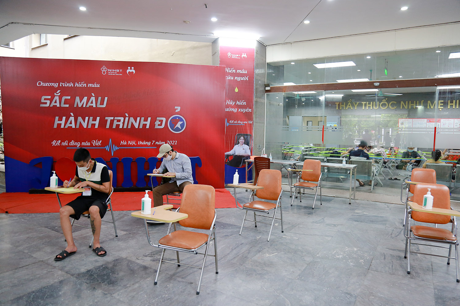 Máu cho cấp cứu, điều trị giảm nghiêm trọng do dịch bệnh