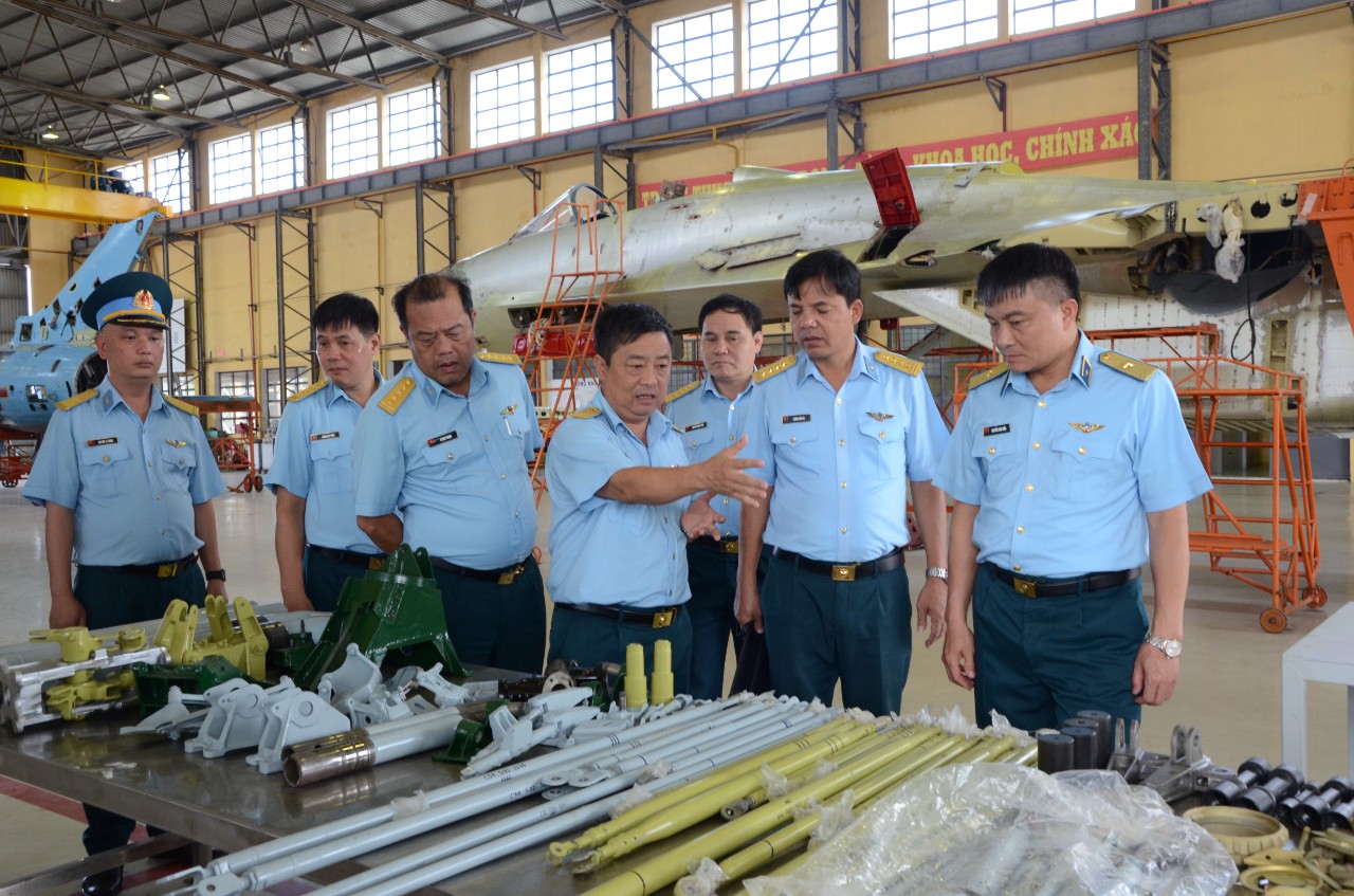 Quân chủng Phòng không - Không quân nỗ lực thực hiện các khâu đột phá để tiến thẳng lên hiện đại