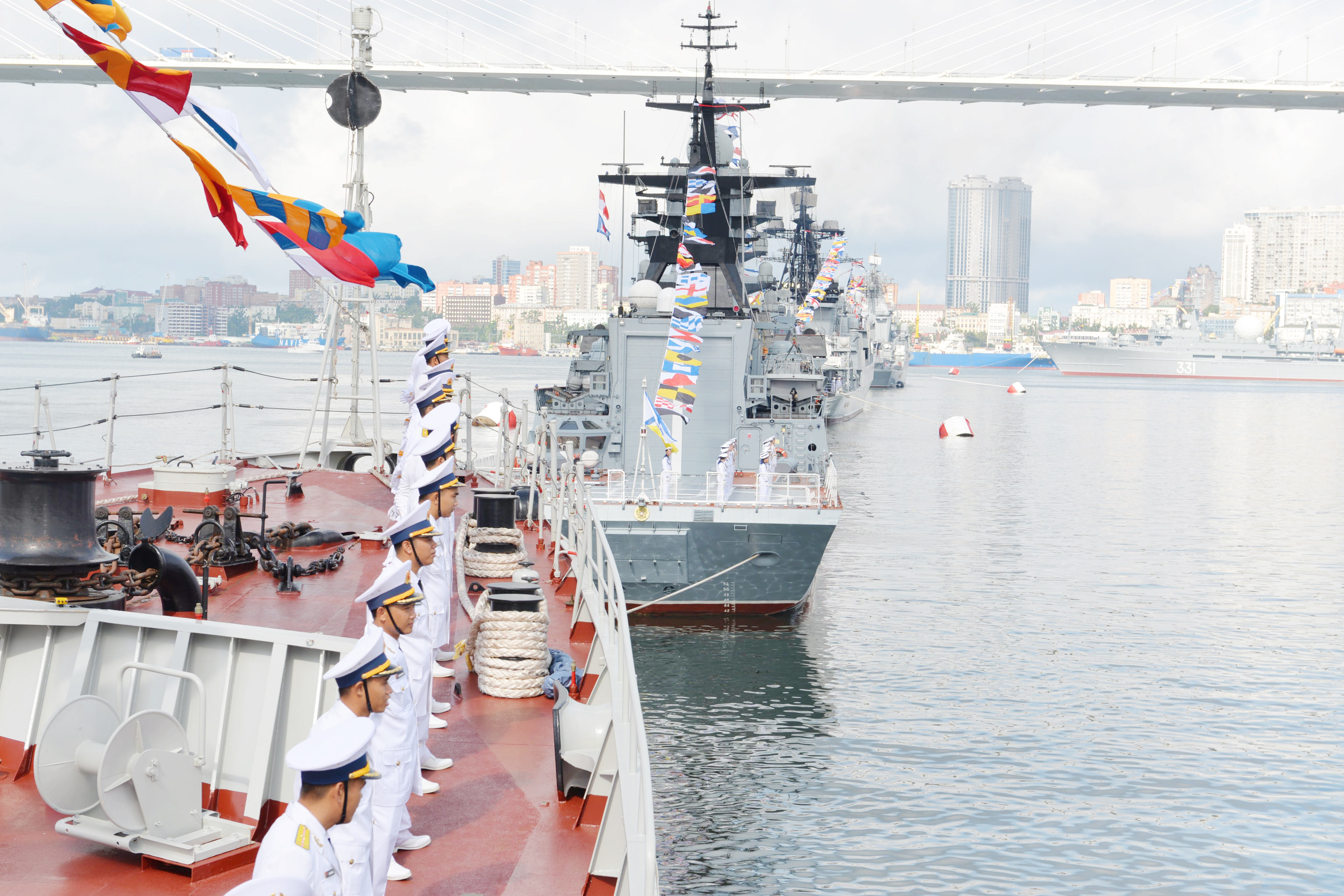 Biểu dương Biên đội tàu tham gia hoạt động đối ngoại tại LB Nga