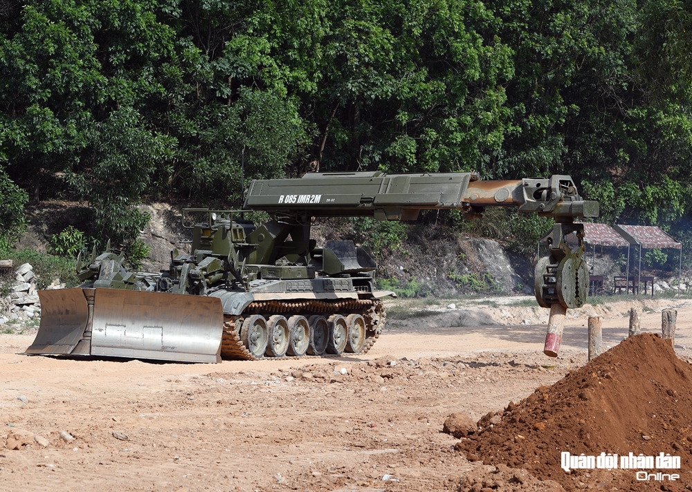 Nội dung thi đấu của kíp xe phá rỡ vật cản IMR, bài thi dùng xe IMR gắp cột gỗ và san hào chống tăng cũng là nội dung khó, tiêu tốn nhiều thời gian của các đội thi đấu nên đòi hỏi các kíp xe rất giỏi chuyên môn và khéo léo để hoàn thành bài thi ngắn nhất.