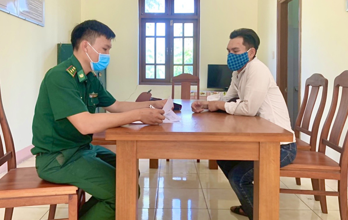 Xử lý đối tượng tàng trữ công cụ khai thác hải sản trái pháp luật