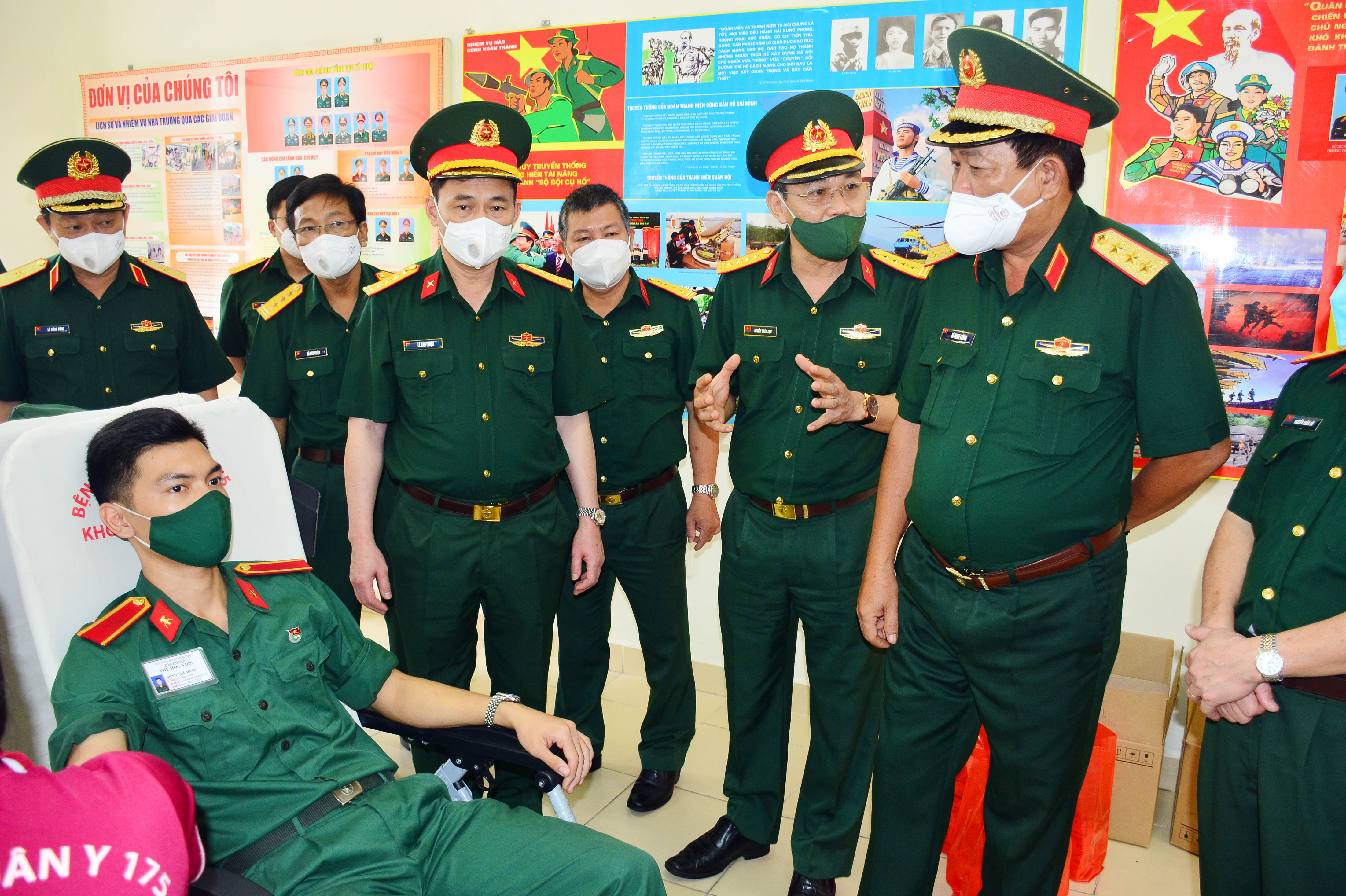 Lan tỏa phong trào hiến máu tình nguyện trong toàn quân 