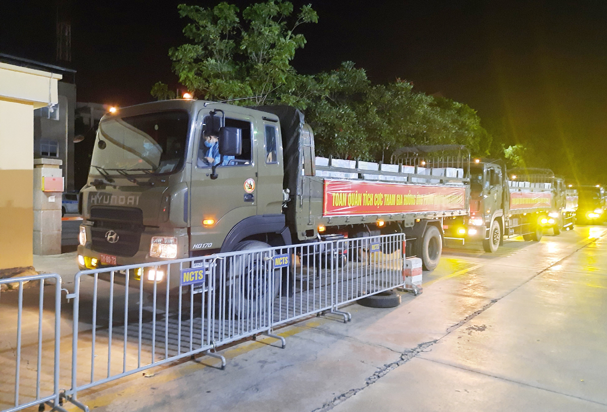 Bảo đảm vận chuyển vaccine nhanh chóng, an toàn về mọi mặt