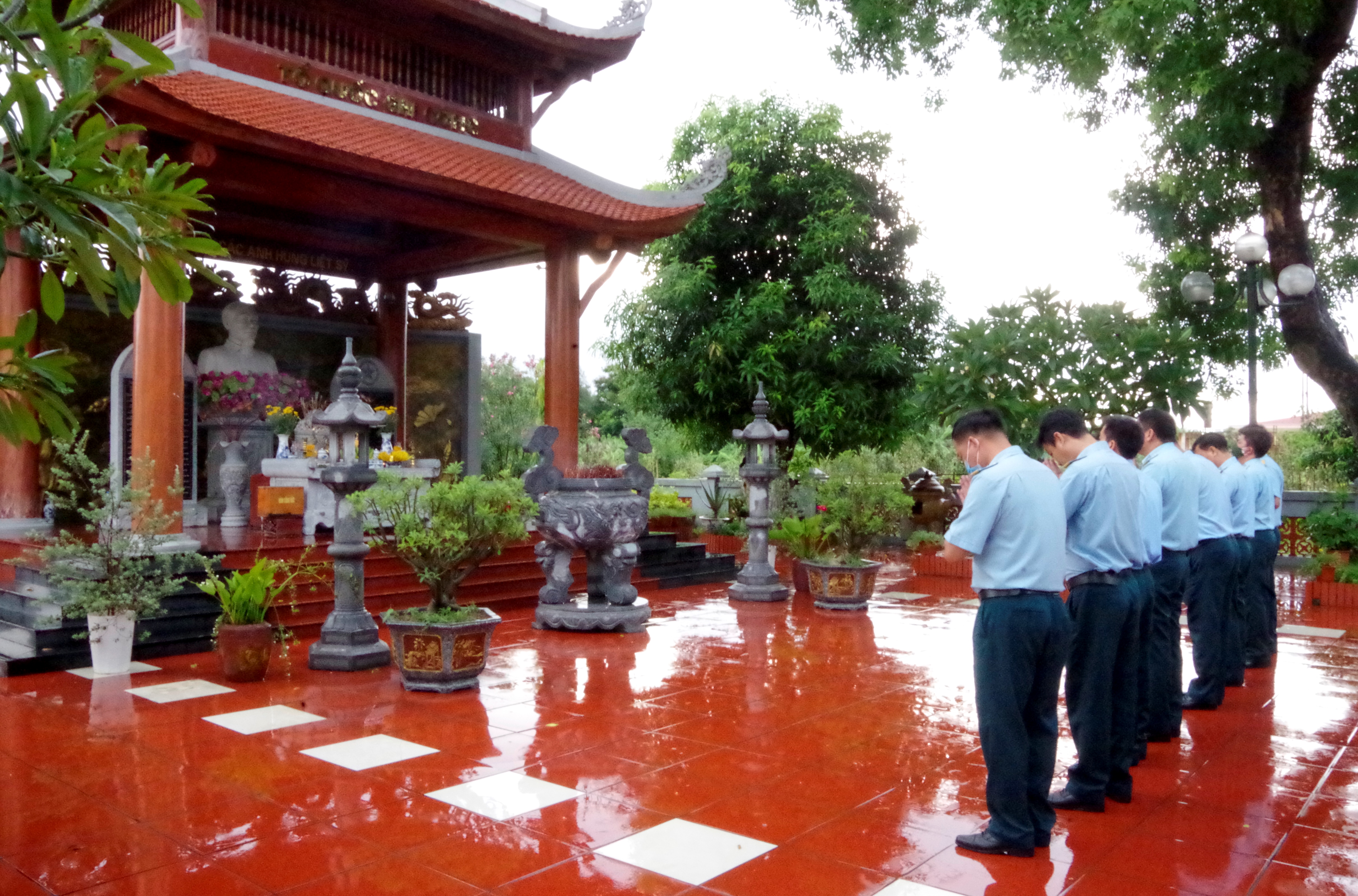 Hóa thân vào bầu trời Tổ quốc