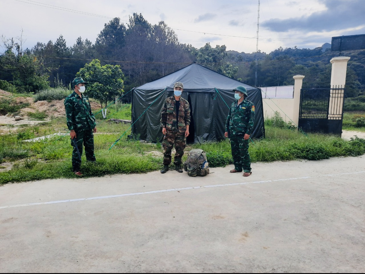 Bộ đội Biên phòng Kon Tum bắt đối tượng vượt biên trái phép