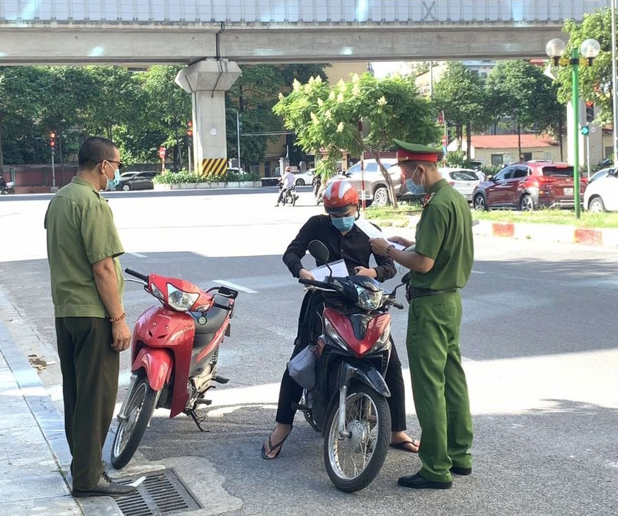 Hà Nội mạnh tay xử lý các trường hợp vi phạm quy định phòng, chống dịch