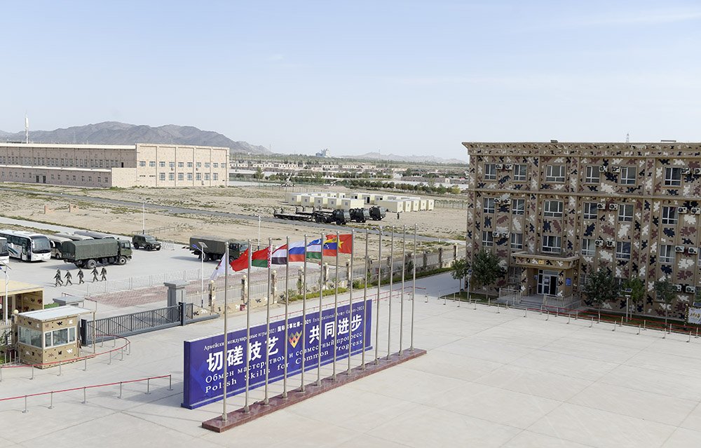 Tự hào quốc kỳ Việt Nam giữa Korla