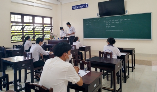 Không có thí sinh, cán bộ vi phạm quy chế
