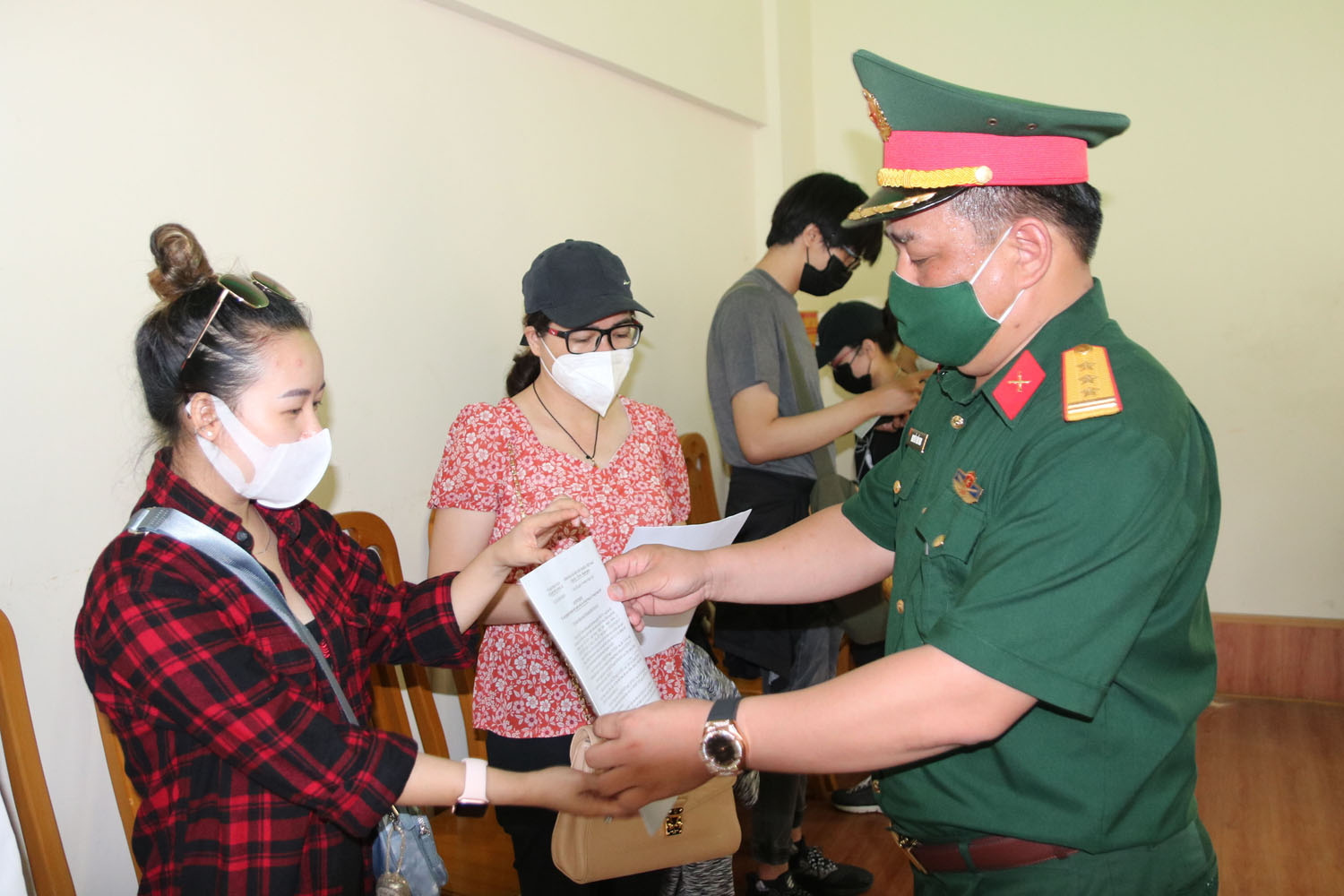 Các đơn vị, địa phương chăm lo đời sống nhân dân bị ảnh hưởng bởi dịch Covid-19