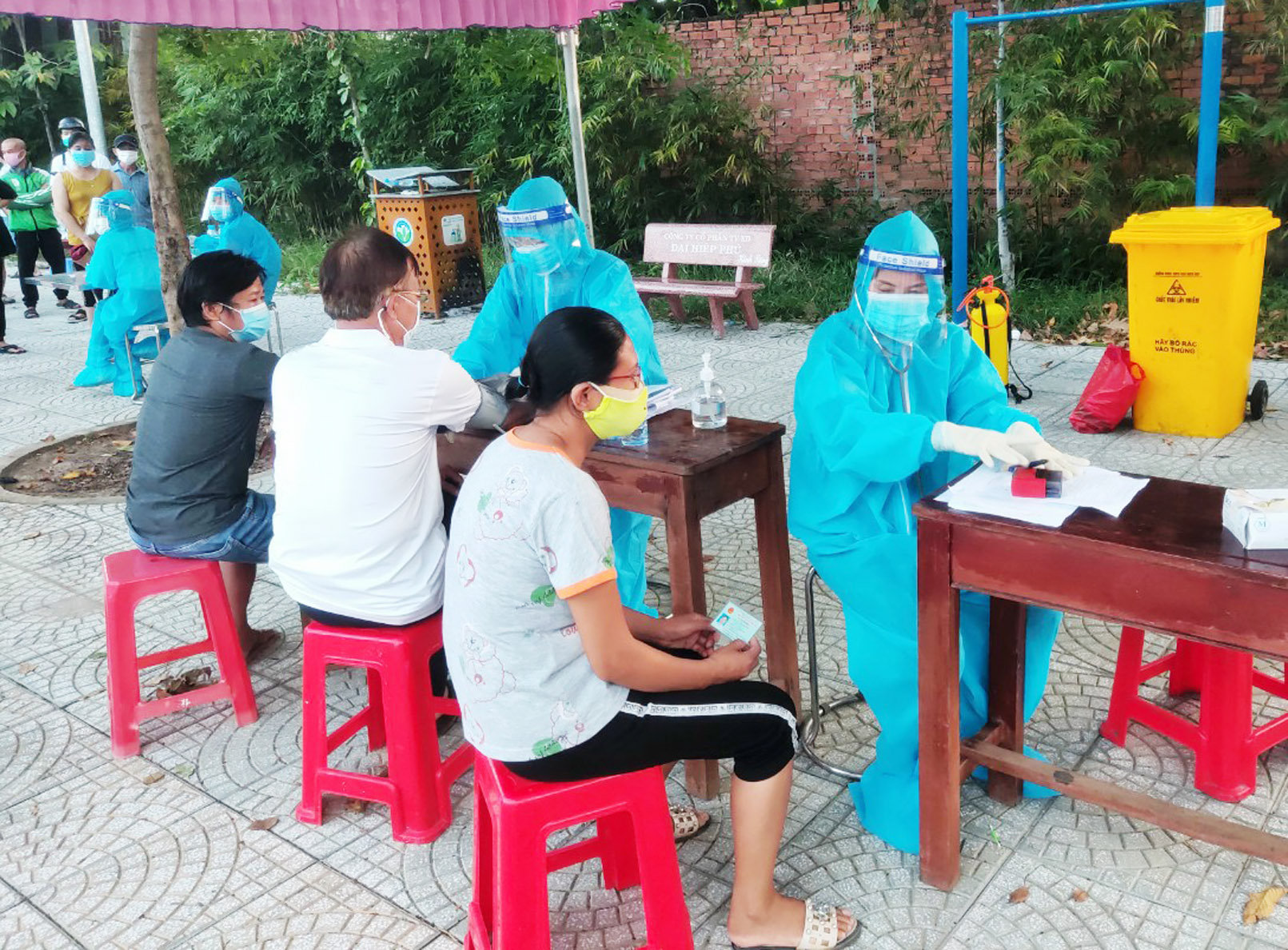 Bình Dương: Quyết liệt, cấp tốc kiểm soát dịch bệnh