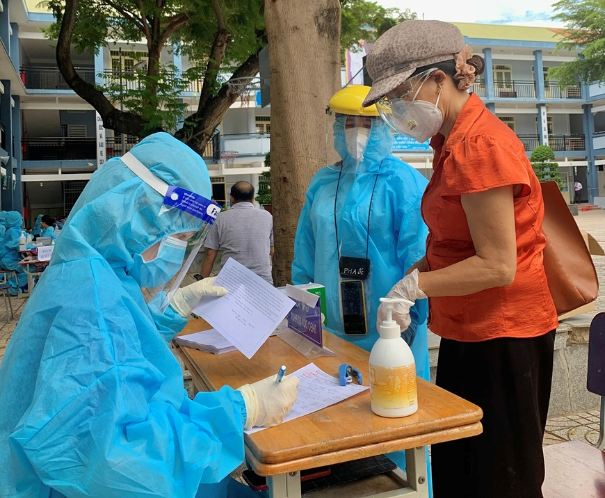 Mẹ ơi, sao mẹ đi chưa về?