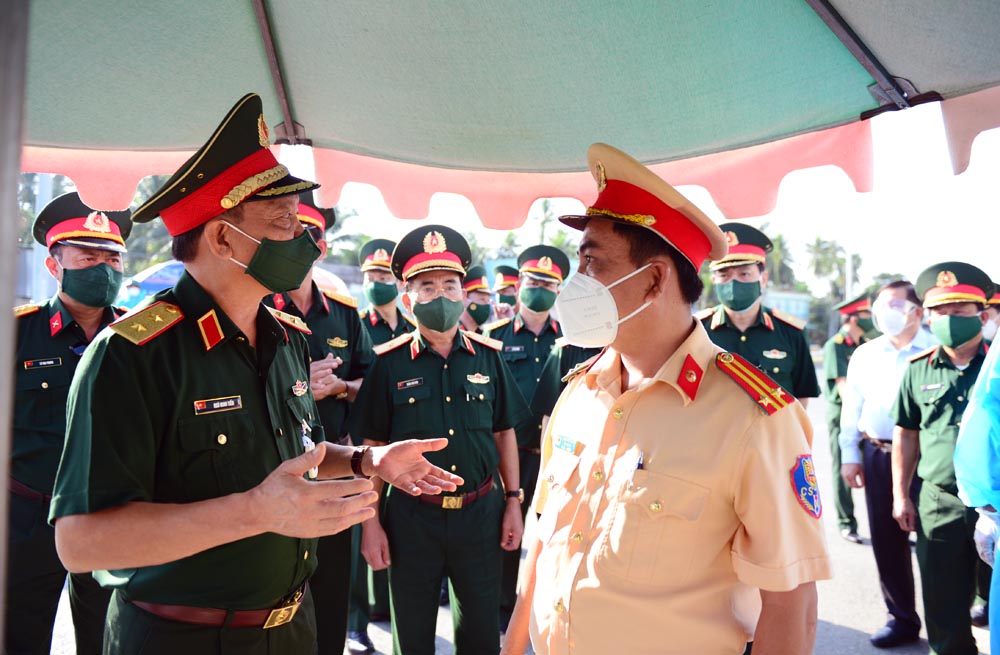 Kiểm tra công tác phòng, chống dịch Covid-19 tại Bến Tre