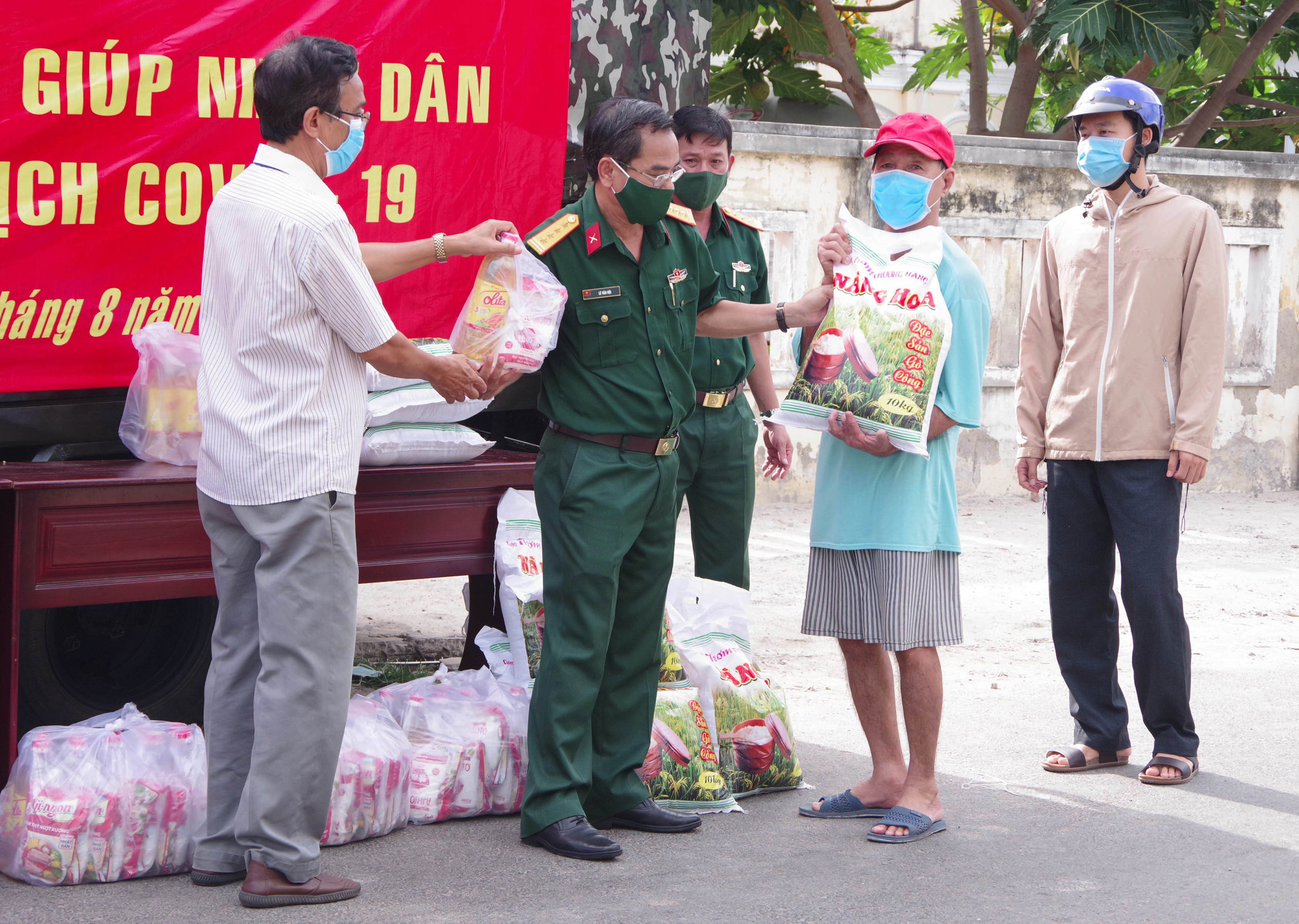 Nhiều hoạt động hỗ trợ công tác phòng, chống dịch Covid-19