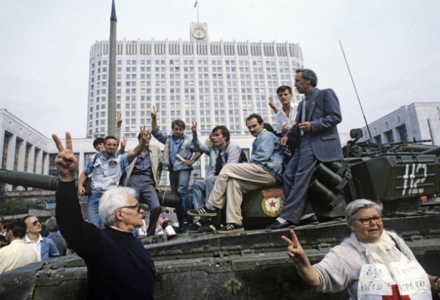 Đôi điều nhìn lại cuộc chính biến ở Liên Xô năm 1991