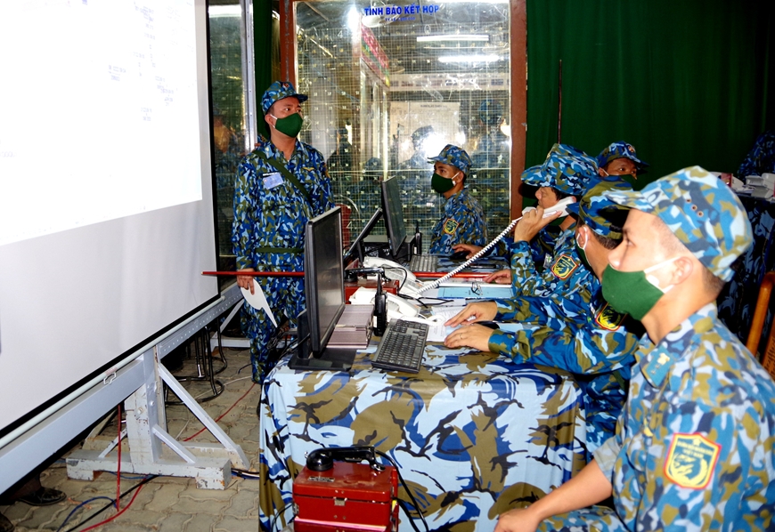 Luyện giỏi rèn nghiêm, giúp dân thiết thực nghĩa tình Luyện giỏi rèn nghiêm, giúp dân thiết thực nghĩa tình
