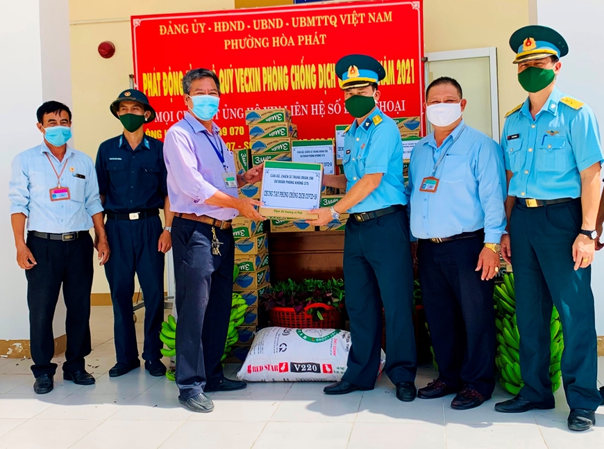 Luyện giỏi rèn nghiêm, giúp dân thiết thực nghĩa tình Luyện giỏi rèn nghiêm, giúp dân thiết thực nghĩa tình
