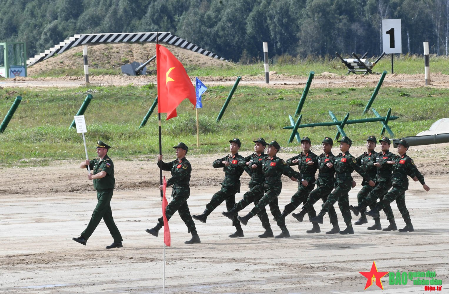 CẬP NHẬT LIÊN TỤC: Đội tuyển Việt Nam thi đấu trận đầu tiên, Bảng 1, nội dung “Xe tăng hành tiến”

