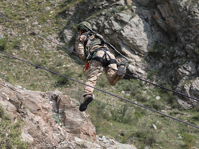 Các đội tuyển tranh tài quyết liệt tại Army Games 2021