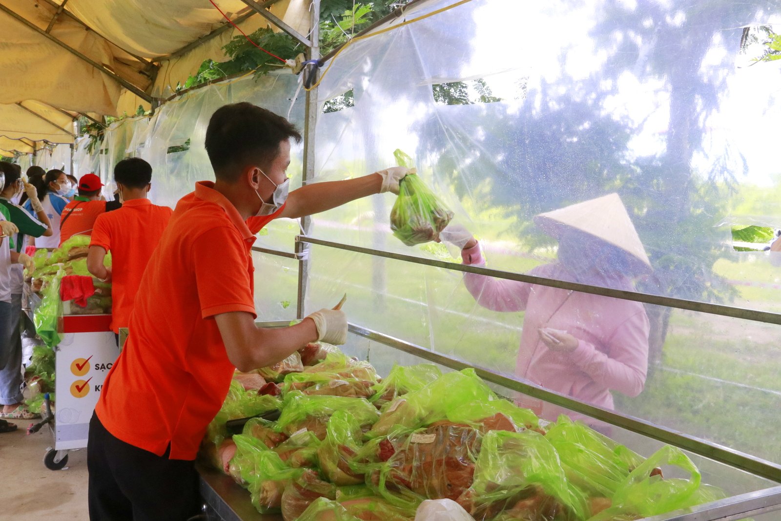 Tiêu thụ nông sản và câu chuyện 