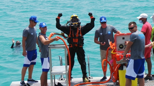 Thợ lặn Nga và Iran giành đồng giải nhất cuộc thi “Tầng sâu”