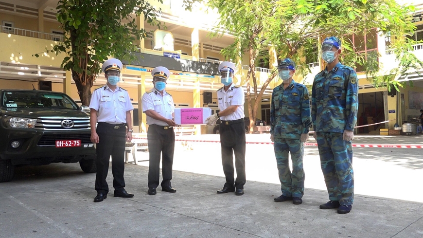 Lãnh đạo Học viện Hải quân thăm, động viên lực lượng tham gia phòng, chống dịch Covid-19 Lãnh đạo Học viện Hải quân thăm, động viên lực lượng tham gia phòng, chống dịch Covid-19